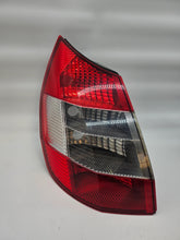 Renault Scenic II lampa tylna lewa 8200493374 rok prod. 2005 model 05-06
